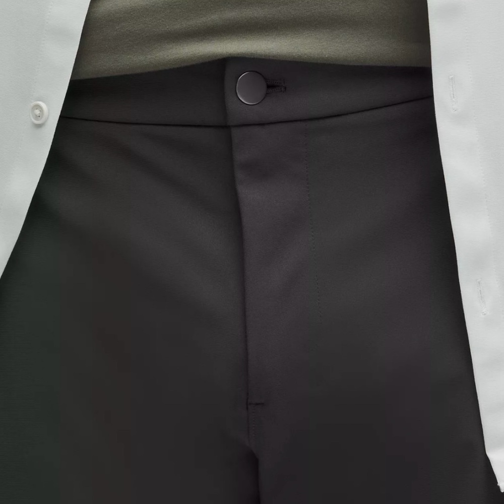Lululemon Athletica classic fit NEW in package 32W x 32L Men’s commission style - Picture 3 of 6